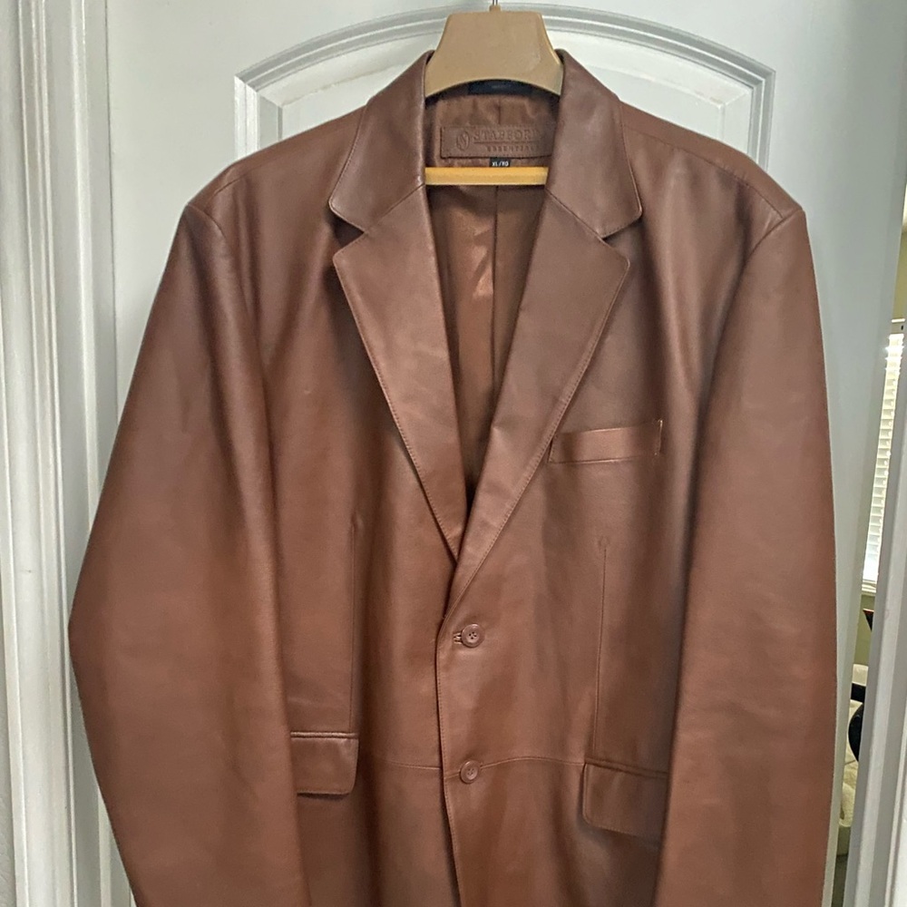 Men’s XL Brown Leather Suit Coat
